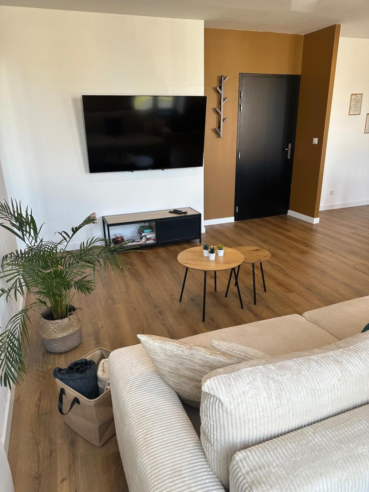 Appartement De La Gare رُمْيِريمو المظهر الخارجي الصورة